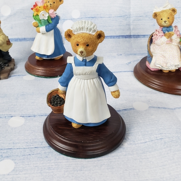 The Upstairs Bears Polly Little Kitchen Maid, made of resin. sturdy no chips - Picture 1 of 4